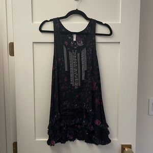 Free People. Long length tank top. Floral. Size S.